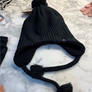 Cozy north face Black Knit Pom-Pom Hat for women